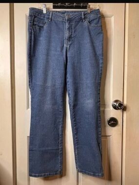 Basic Editions Blue Straight-Leg Women's Jeans